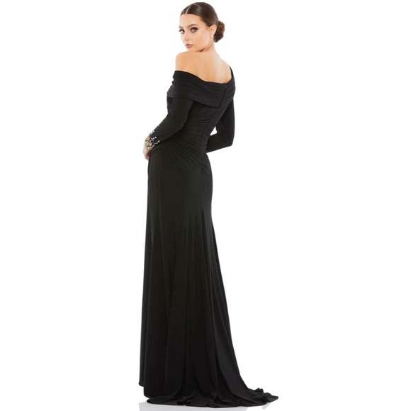 NEW Mac Duggal Black OFF THE SHOULDER Jersey JEWEL CUFFS Ruched HIGH SLIT GOWN 2 - Picture 12 of 14
